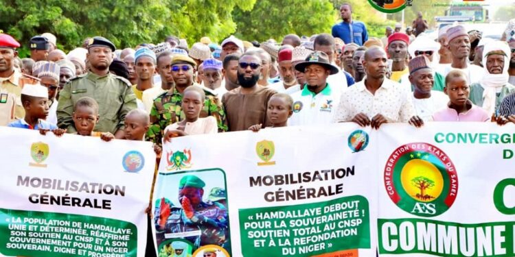 Marche, meeting, lecture du Saint Coran et prière collective: Hamdalaye réitère son soutien au CNSP et à la stabilité des institutions